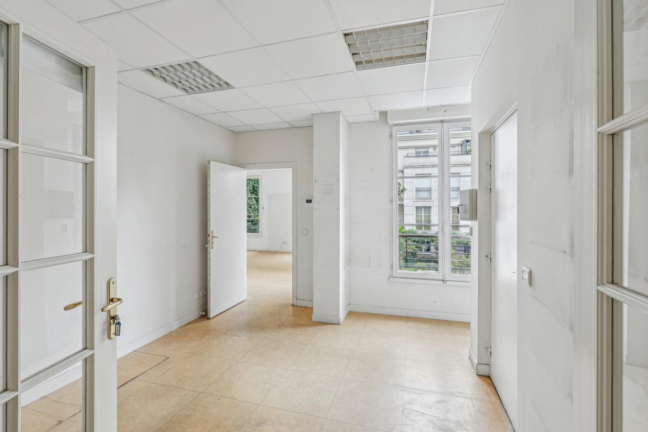 Bureau Paris 150m² Location bureau Paris OLBUR2425312 5